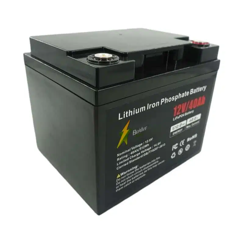 Widok z perspektywy akumulatora litowego 12 V 40 Ah ukazujący solidną, czarną obudowę ABS i uszczelnioną konstrukcję.